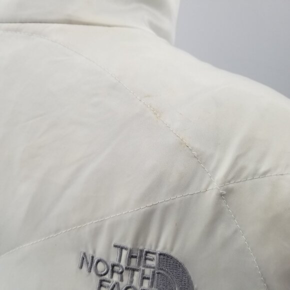 Women's The North Face TNF White Nuptse 550 Down White Puffer Vest Jacket Sz M - Picture 9 of 13
